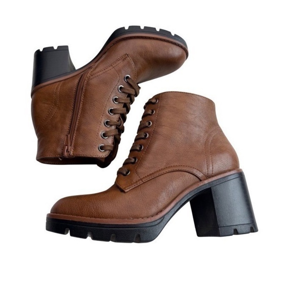 Naturalizer Madalynn Brown‎ Lace Up Lug Sole Block Heel Combat Boots Size 6M